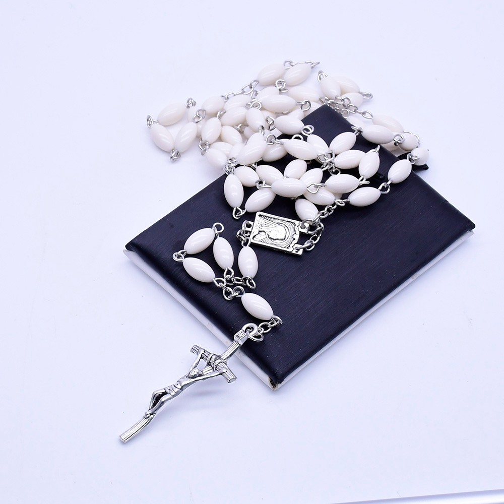 5*7mm白色压克力米珠念珠项链手工弯针十字架项链饰品Rosary