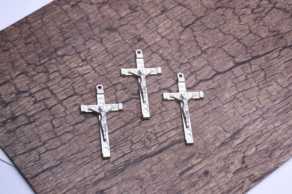 （10个每包）白K爱心十字架吊坠DIY饰品配件 念珠项链吊坠