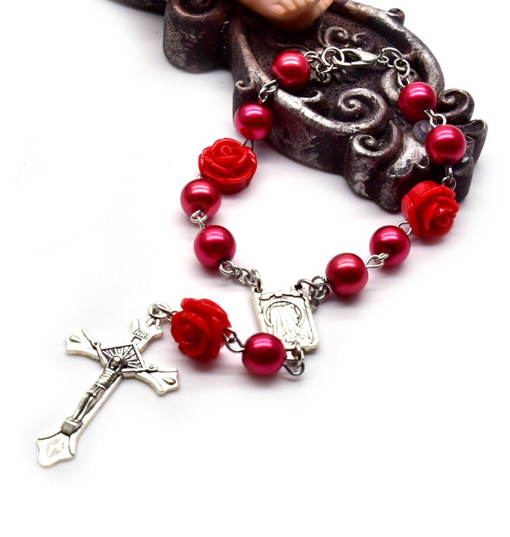 （红色）8mm珍珠大号树脂玫瑰花念珠手链 十字架车挂