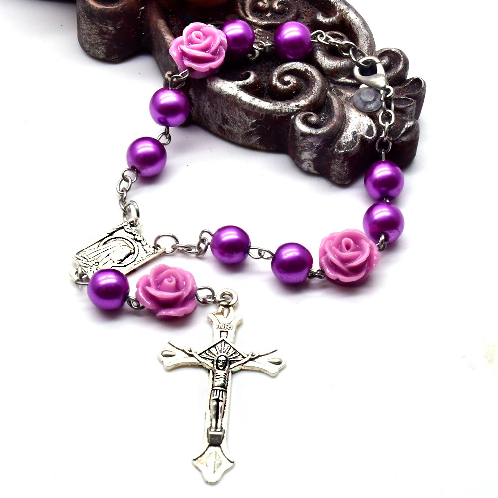 （紫色）8mm珍珠大号树脂玫瑰花念珠手链 十字架车挂