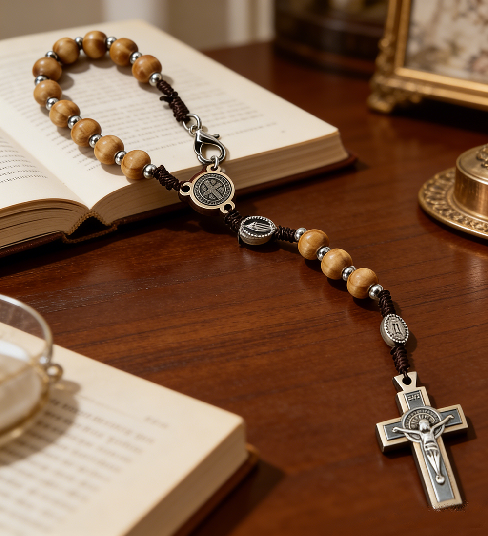 复古木质十字架车挂念珠串珠汽车内饰挂件金属配饰跨境热销饰品